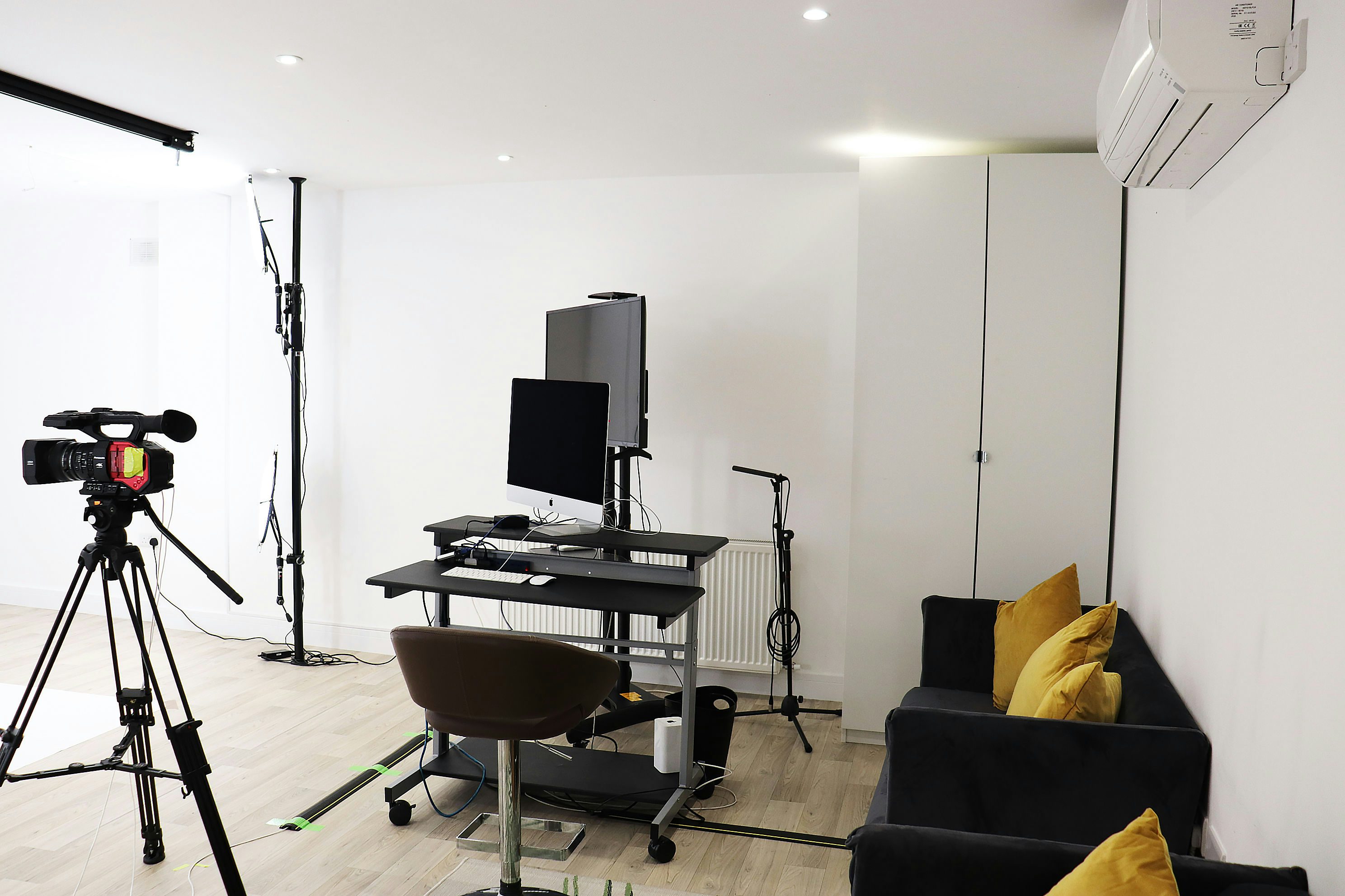Casting & Photographic Studio 6