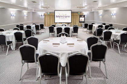 Parkside Suite 1