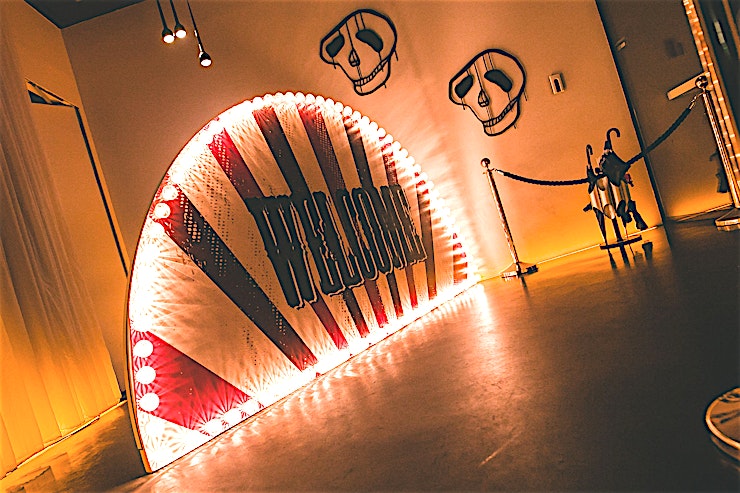 5&33 - Whole Venue