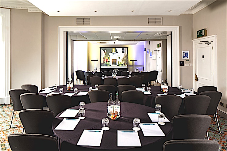 Ambassador Suite **The Ambassador Suite at Mercure Gloucester Bowden Hall Hotel is a spacious event venue for hire in Gloucester.**
The Space holds up to 100 Guests and is situated on the first floor of the hotel.