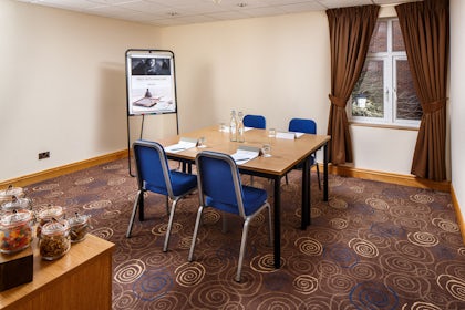 Cedar Suite 1