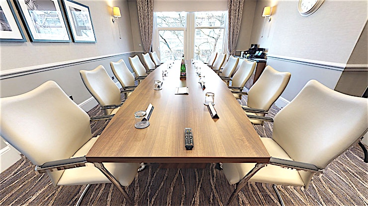 Balmoral **The Balmoral Room at Macdonald Burlington Hotel is a stylish meeting room for hire in Birmingham.**
This hotel in Birmingham is conveniently situated in the city centre, just two minutes' walk fr