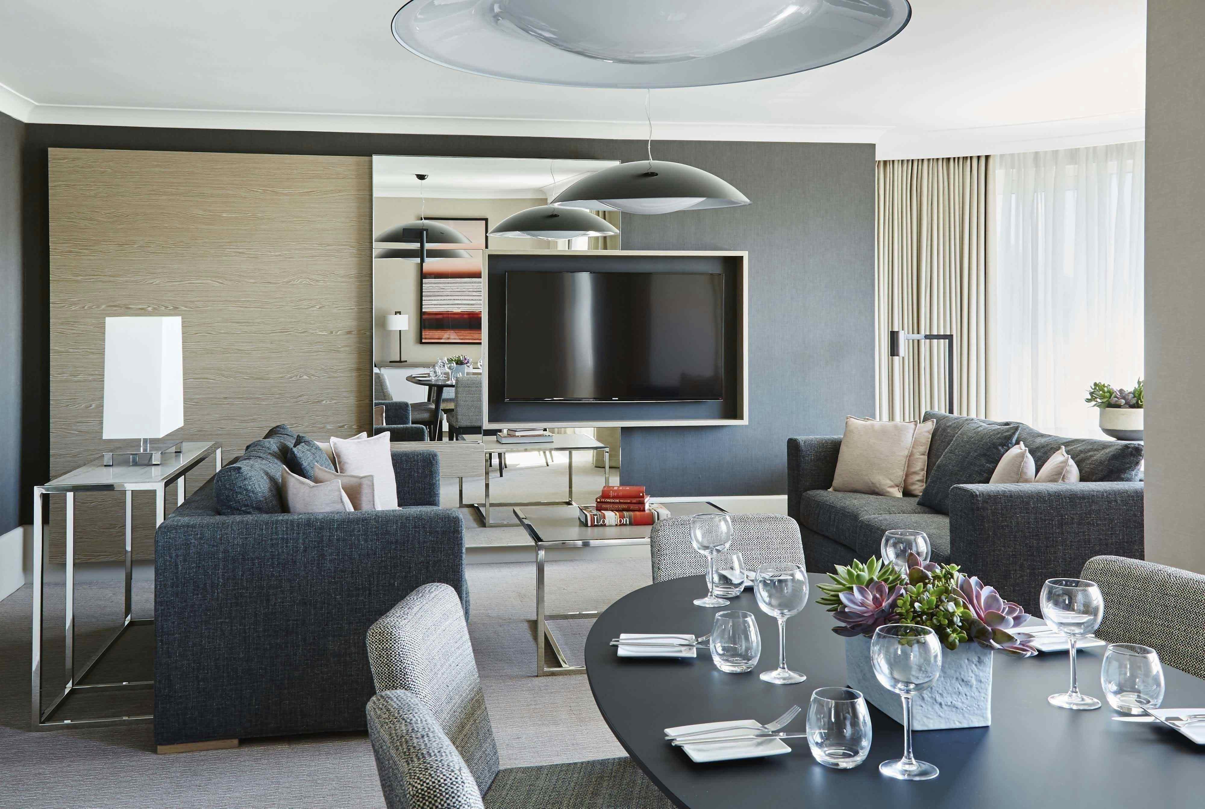 Whitestone & Tollgate Room 5