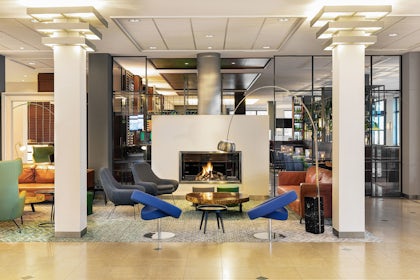 Meeting Room 9 2