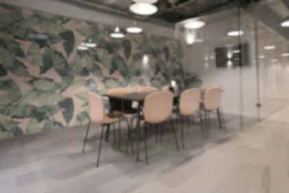 8-person meeting room (MR3) 2