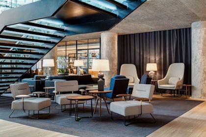 Halle Suite 20