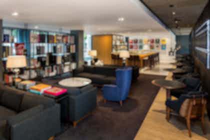 The Halle Lounge Bar 13