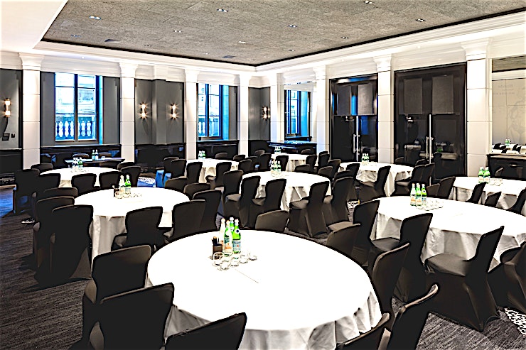 Private Room 8 **For a classic conference venue with a modern twist, hire Private Room 8 at The Edwardian Manchester, A Radisson Collection Hotel**
This modern room is suitable for an array of events, ranging fro