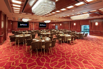 Royal Suite 2