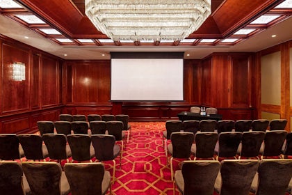 Royal Suite C 1