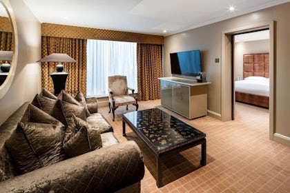 Royal Suite C 18