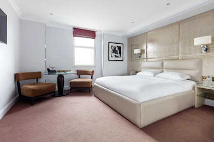 Private Suite 3 3