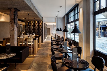 Private Suite 4 8