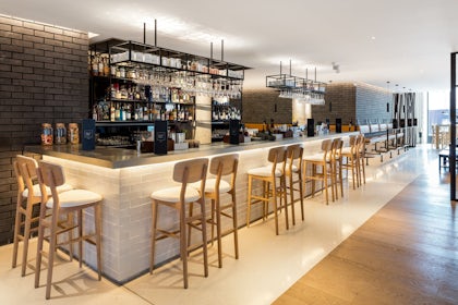 Private Suite 3 5