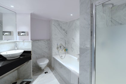 Private Suite 2 1
