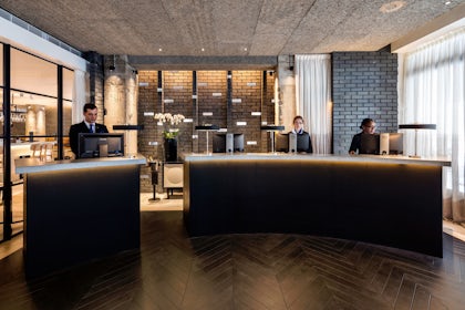 Private Suite 2 5