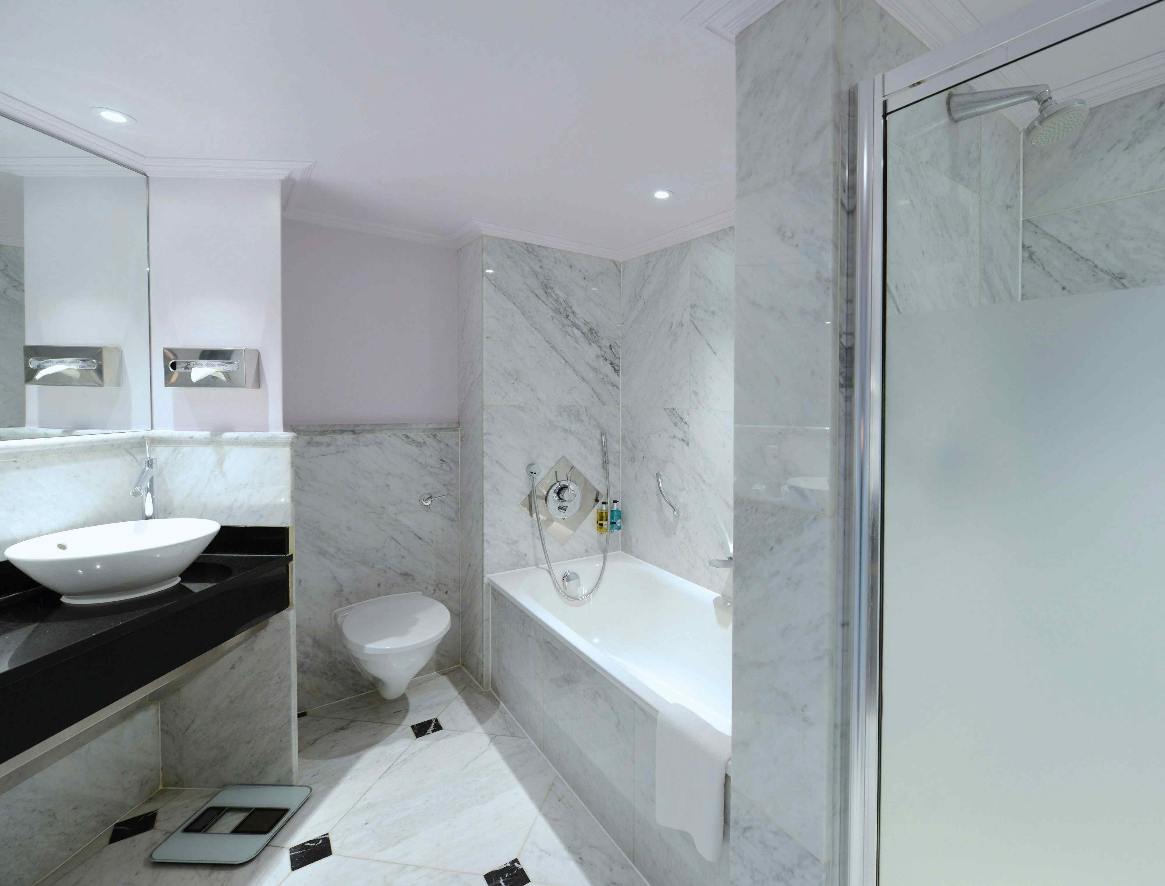 The Skyline Penthouse at Leicester Square 8