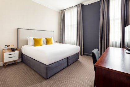 The Cromwell Suite 1