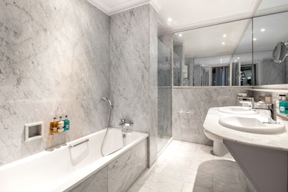 The Cromwell Suite 3