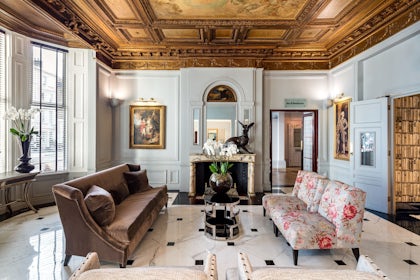 The Cromwell Suite 7
