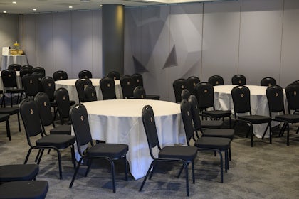 Molineux Suite 1