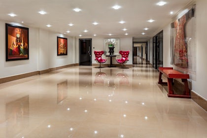 Private Suite 7 13