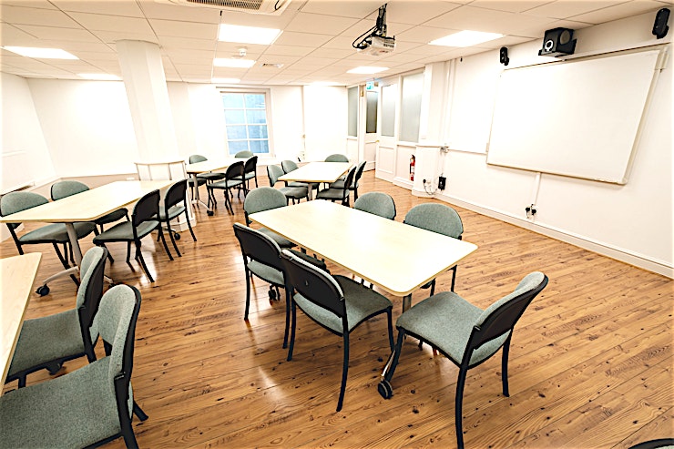 The Susanna Barford Room **Hire The Susanna Barford Room for your next meeting or training day.**
The Susanna Barford room is a completely private Space, set away from the rest of the Cathedral areas with keypad access, dedi