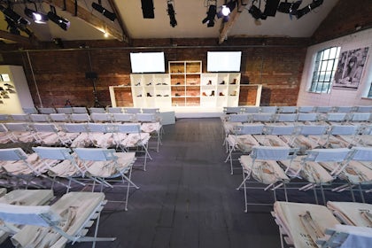 Studio 4 4