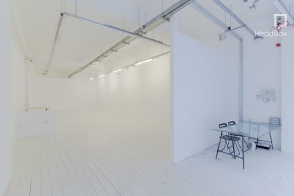 Gallery 16