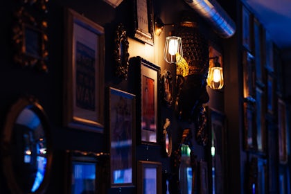 Lounge Bar 2