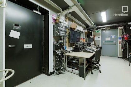 TV Studio 9