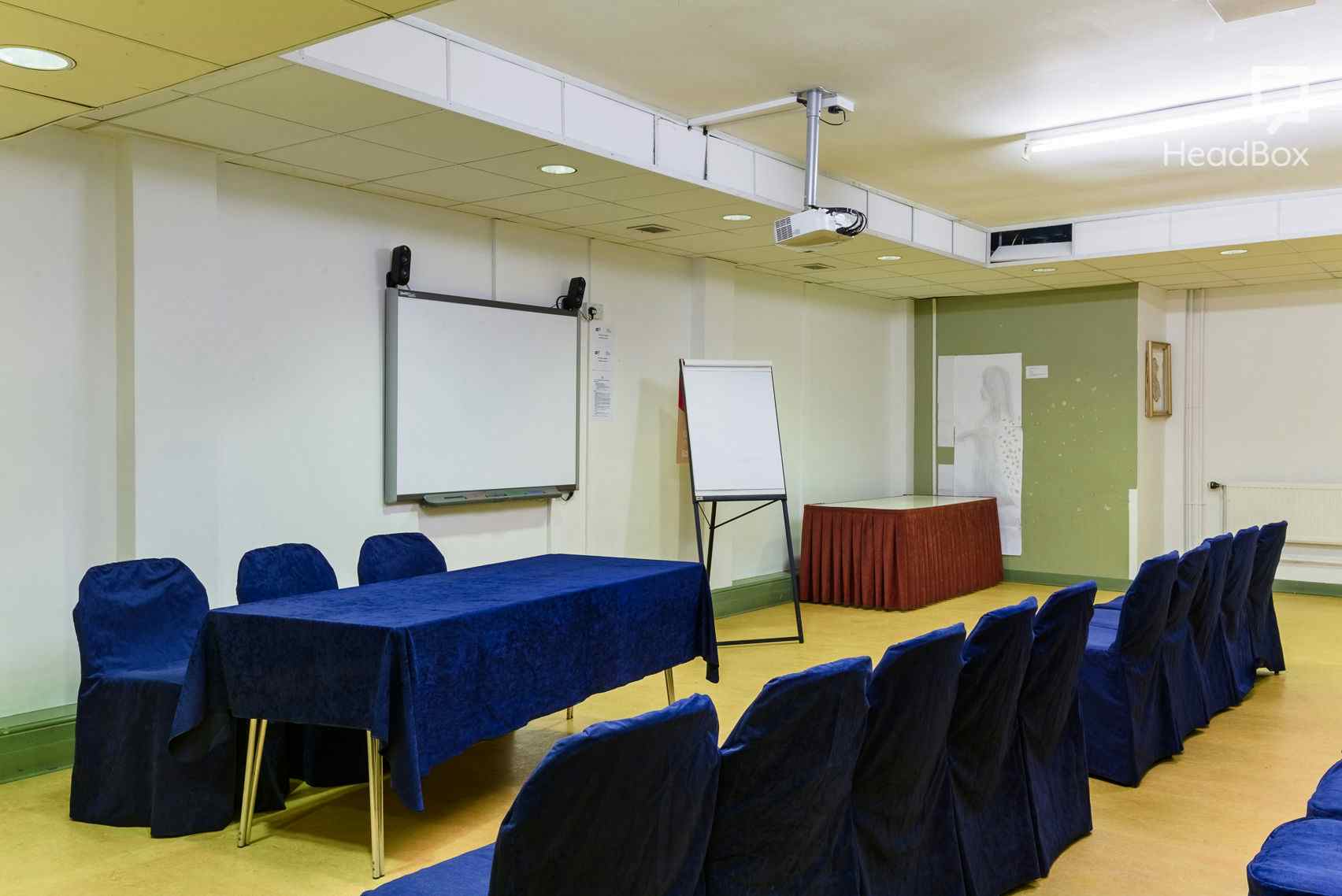 Ashley-Cooper Room 7