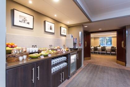 Stratton Suite 7