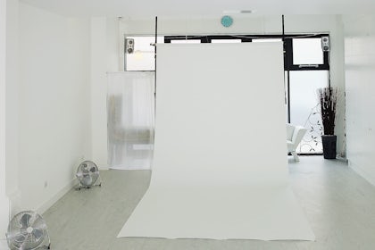 Morning Hire, Photography Studio 5