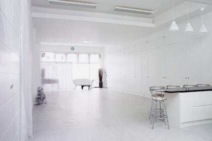 Morning Hire, Photography Studio 6