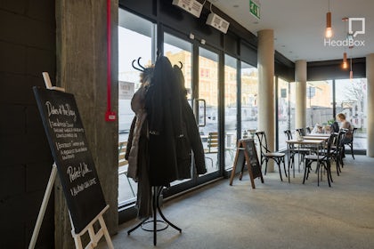 1000 Sq Ft Creative Space 5