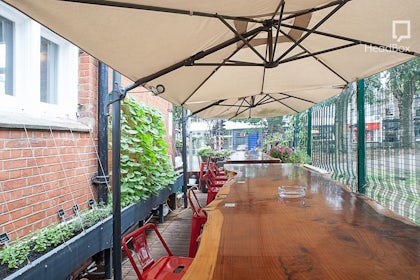 Upper Floor, Lunch Sitting 2