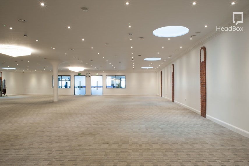 Entire Venue 0