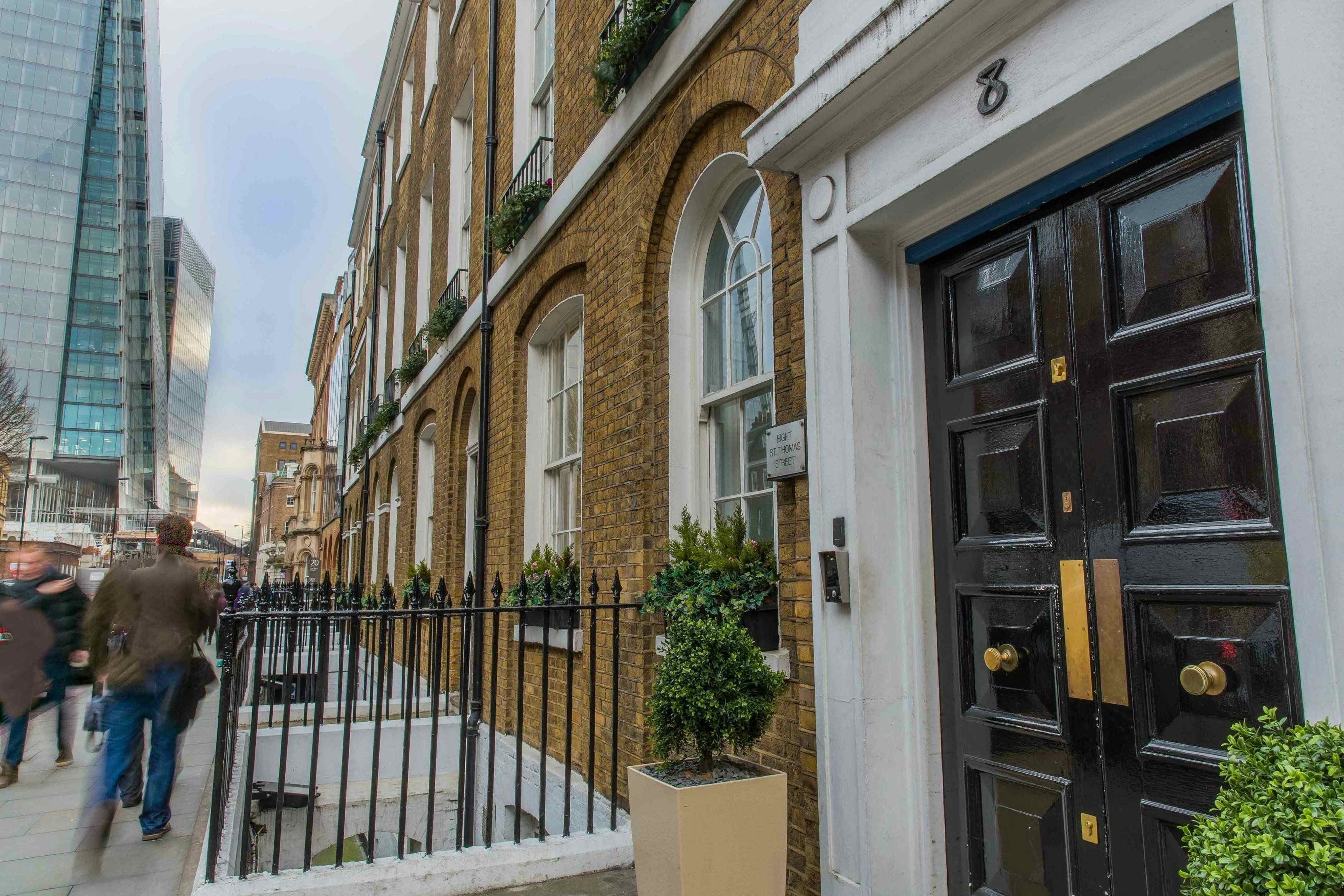 Eight St. Thomas Street