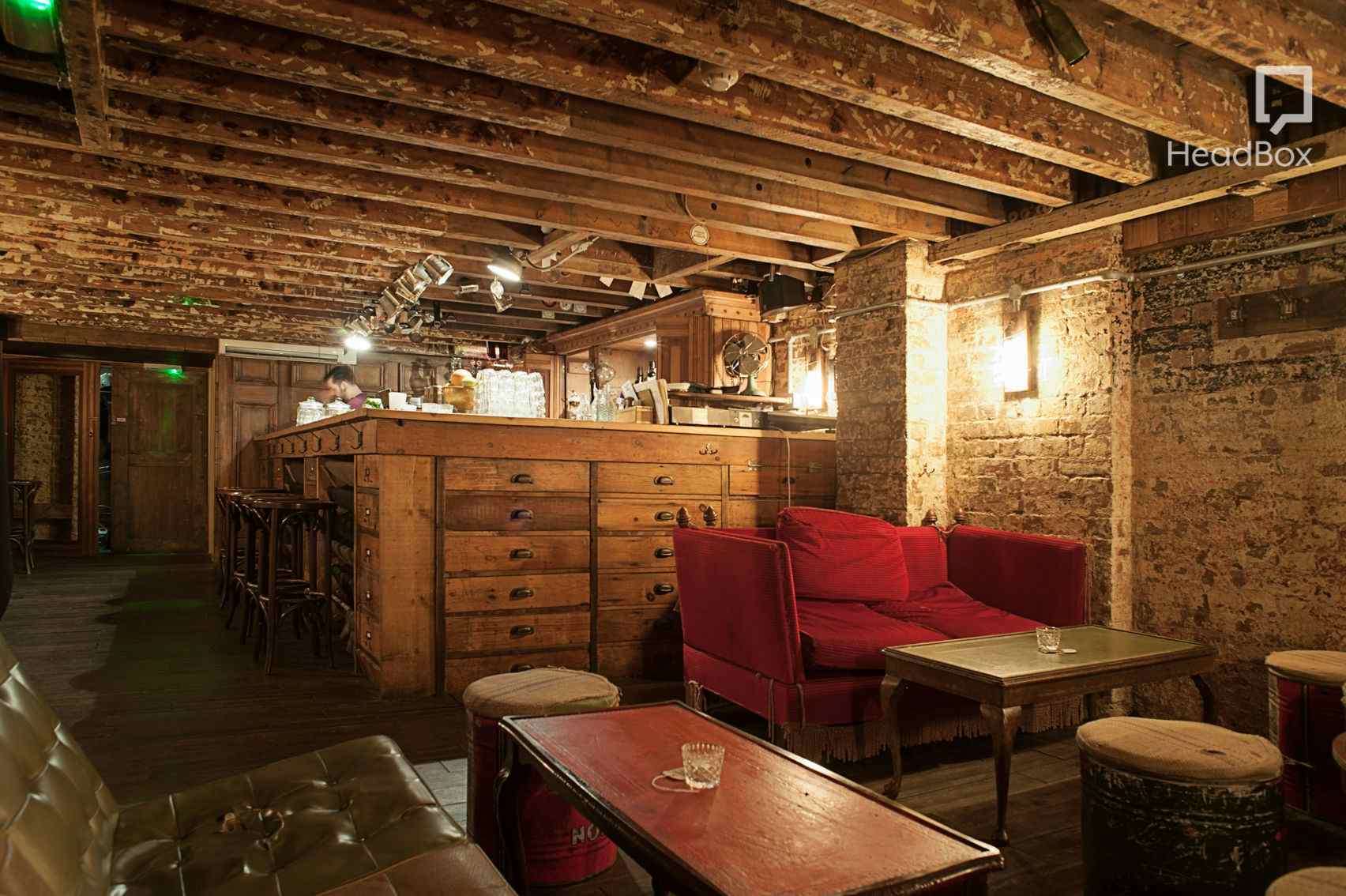 Hire Main Bar, Discount Suit Company, London • HeadBox