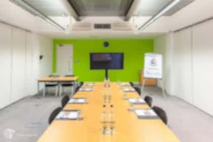 Large Adjoined Two Meeting Rooms (172/173) 2