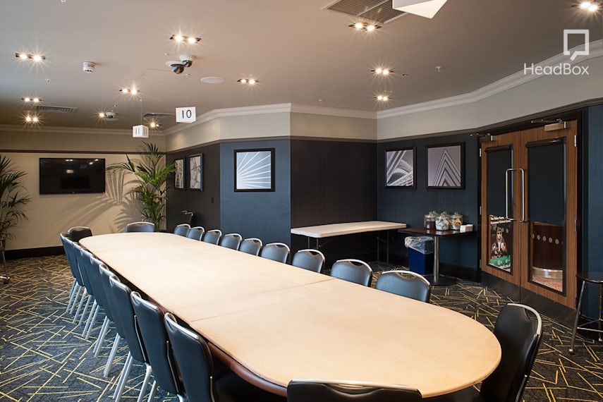 Club Room 0