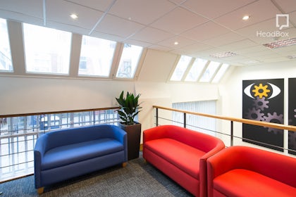 Pioneer Suite 6