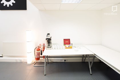 Pioneer Suite 9