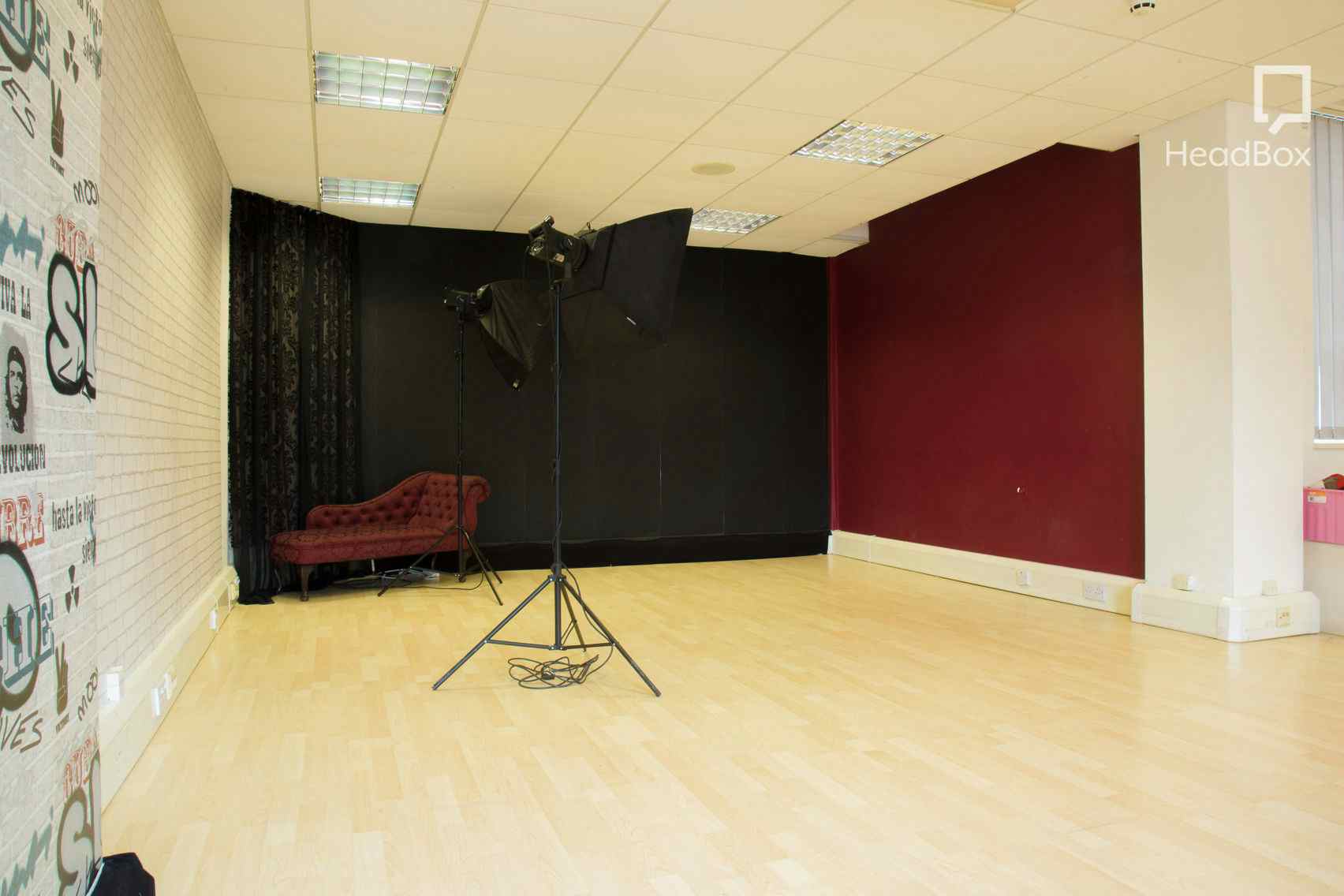 Upstairs Photographic Studio 8