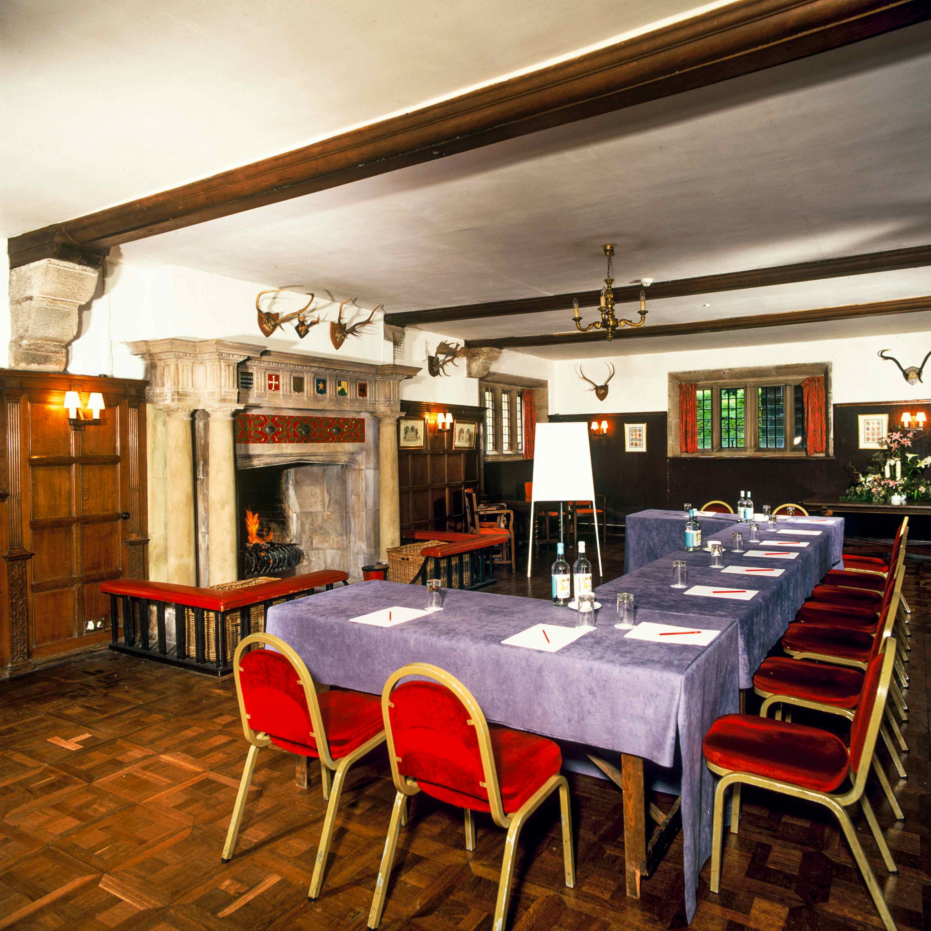 The Smoking Room & King's Hall