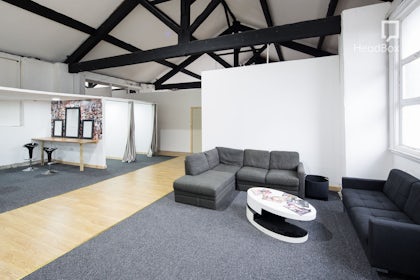 Studio 1 2