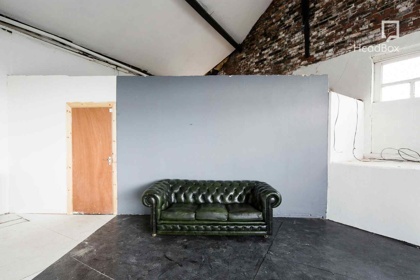 Studio 2 + Gym / Bed / Catwalk Shoot Area 9