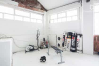 Studio 2 + Gym / Bed / Catwalk Shoot Area 10