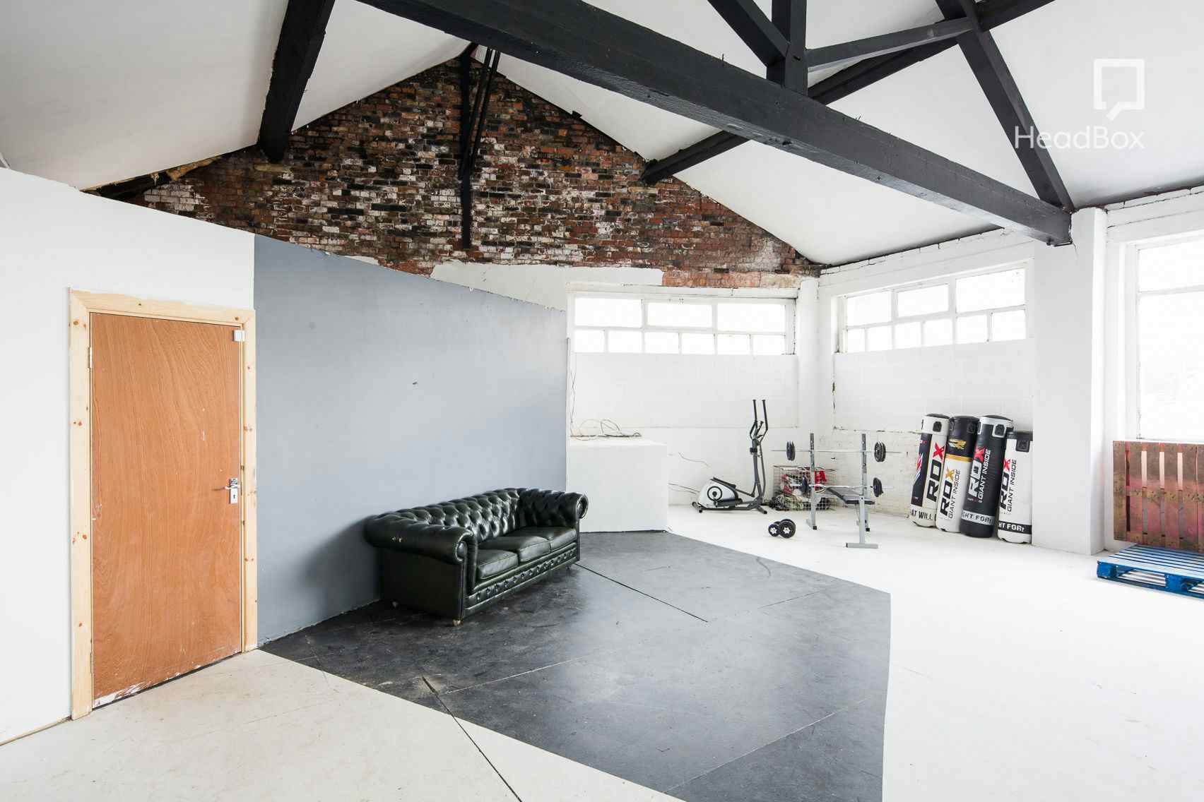 Studio 2 + Gym / Bed / Catwalk Shoot Area 16